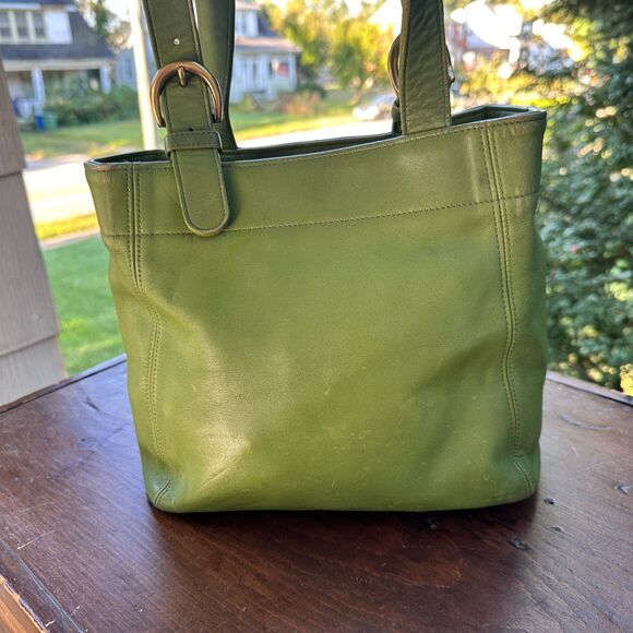 Vintage Coach Soho Buckle Bag Style No. 4157 in Leaf Green - Picture 10 of 11